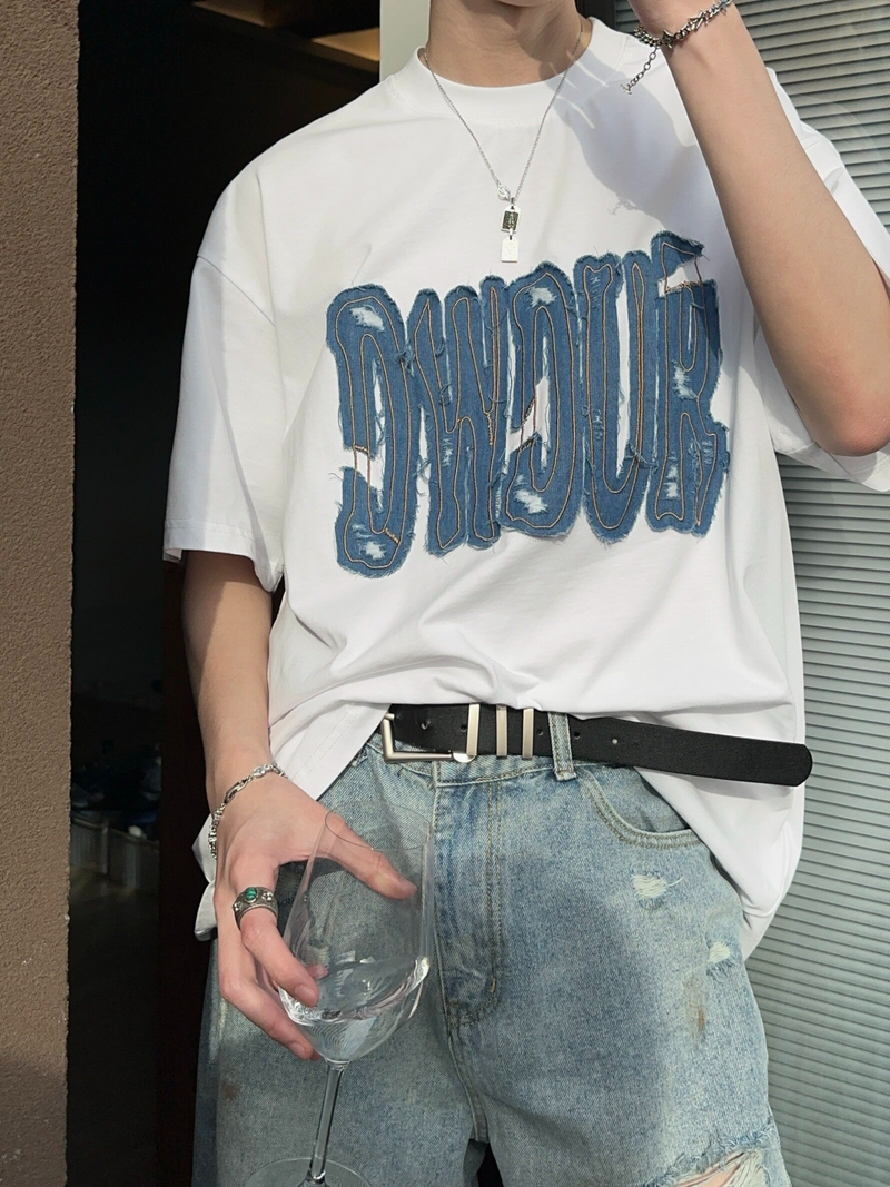 刺繍デニムパッチロゴ Tシャツ