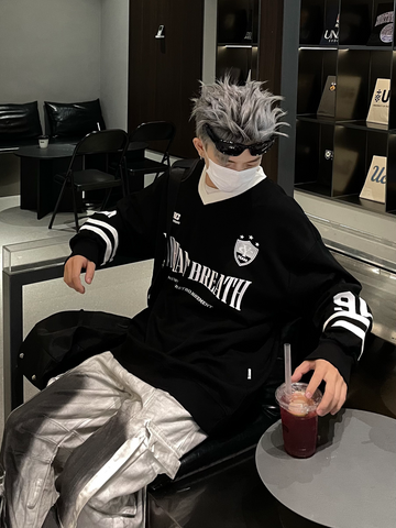 ブラック