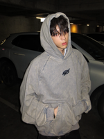 レトロ レタリングプリーツ刺繍パーカー