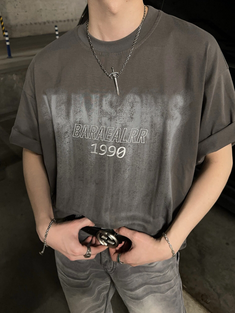 1990フェードロゴ 刺繍プリントTシャツ