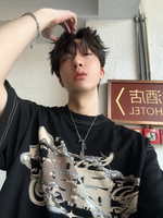 メタル グラフィック ステッチTシャツ