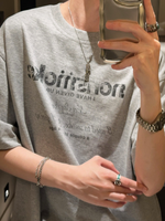 ディストレスト レタリングTシャツ