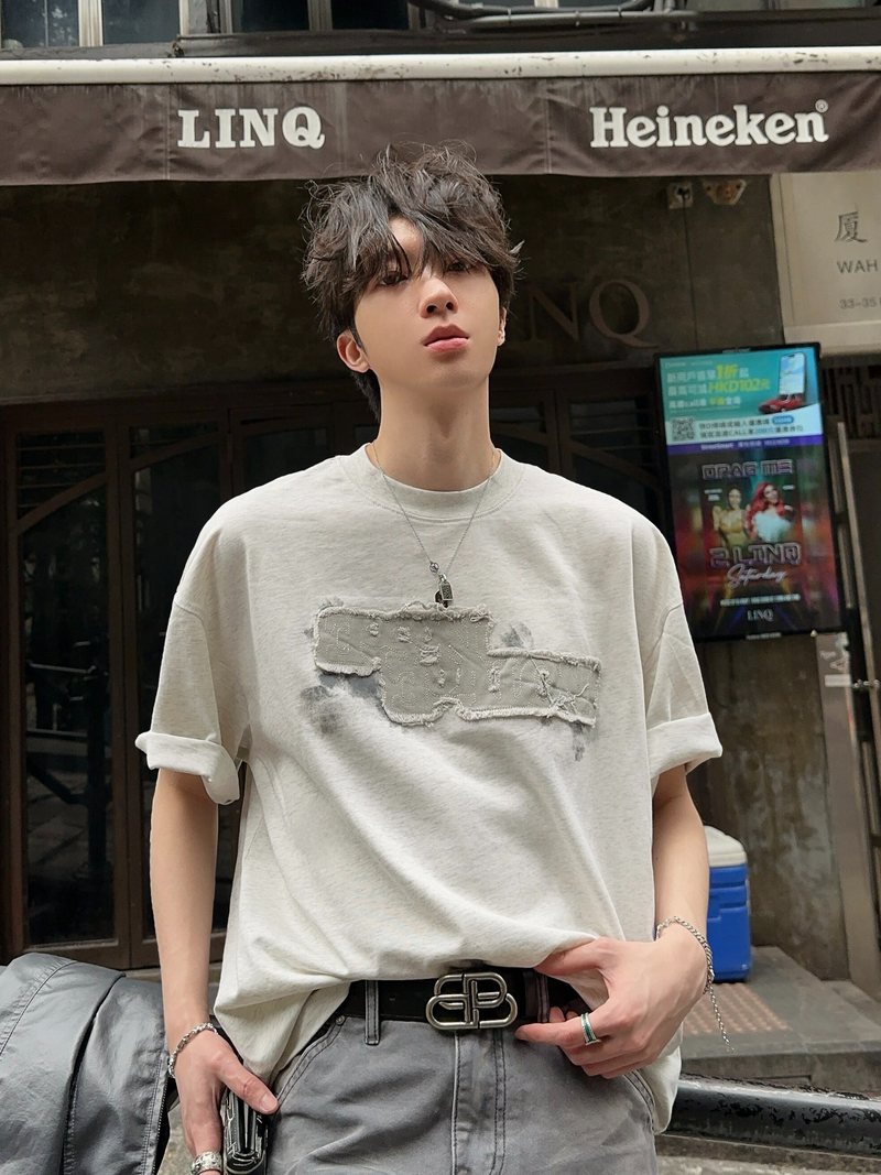 バックプリント 刺繍パッチ Tシャツ