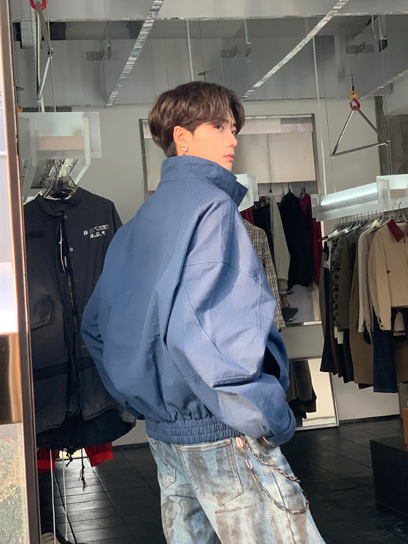 ワンポイントエンブレム スタンドカラージャケット