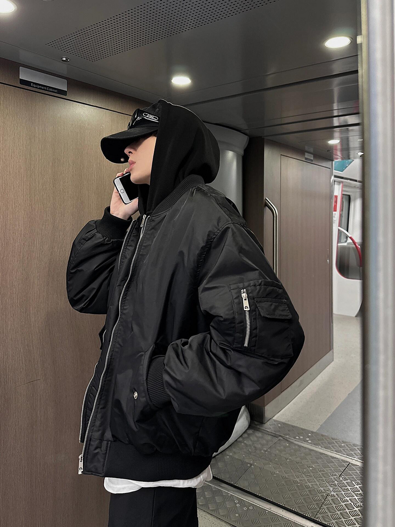 フーディー付き アメリカンフライトジャケット