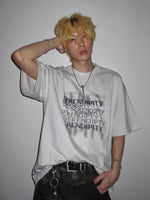 フェード ファジーレタリングロゴ Tシャツ