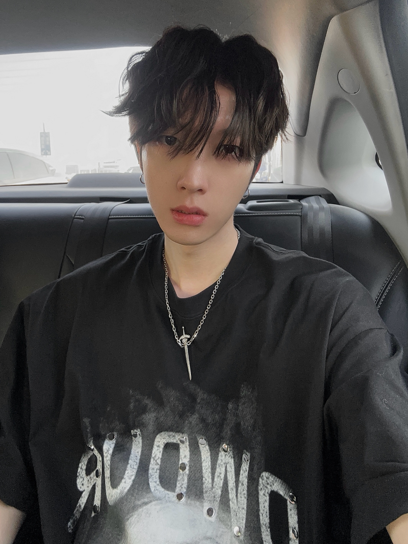 ブラインドアイズ ファントムプリントTシャツ