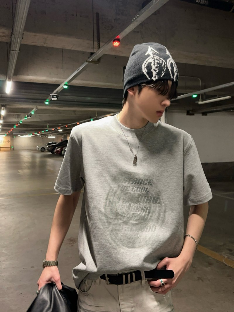 スワール レタリングプリントTシャツ