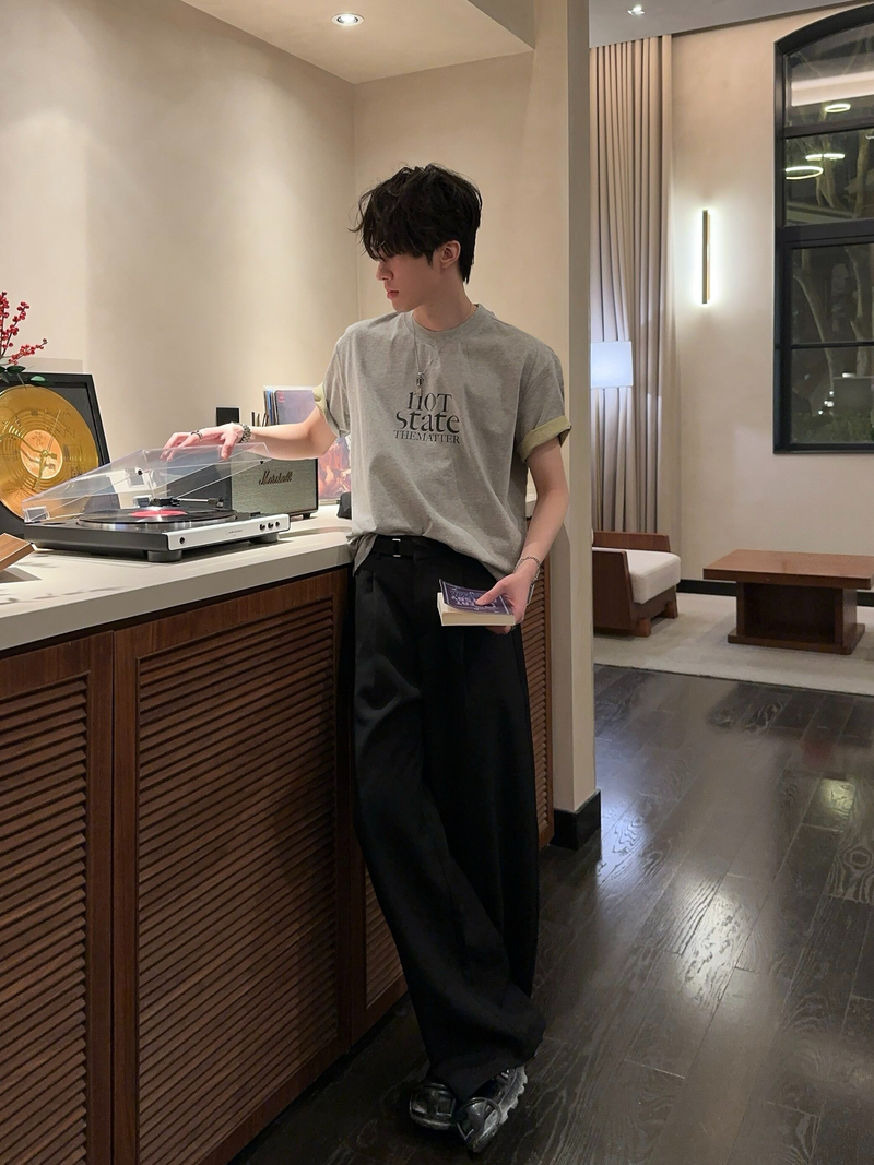 レトロ コントラストスリーブTシャツ
