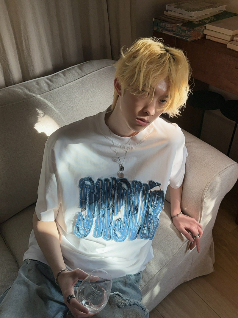 刺繍デニムパッチロゴ Tシャツ