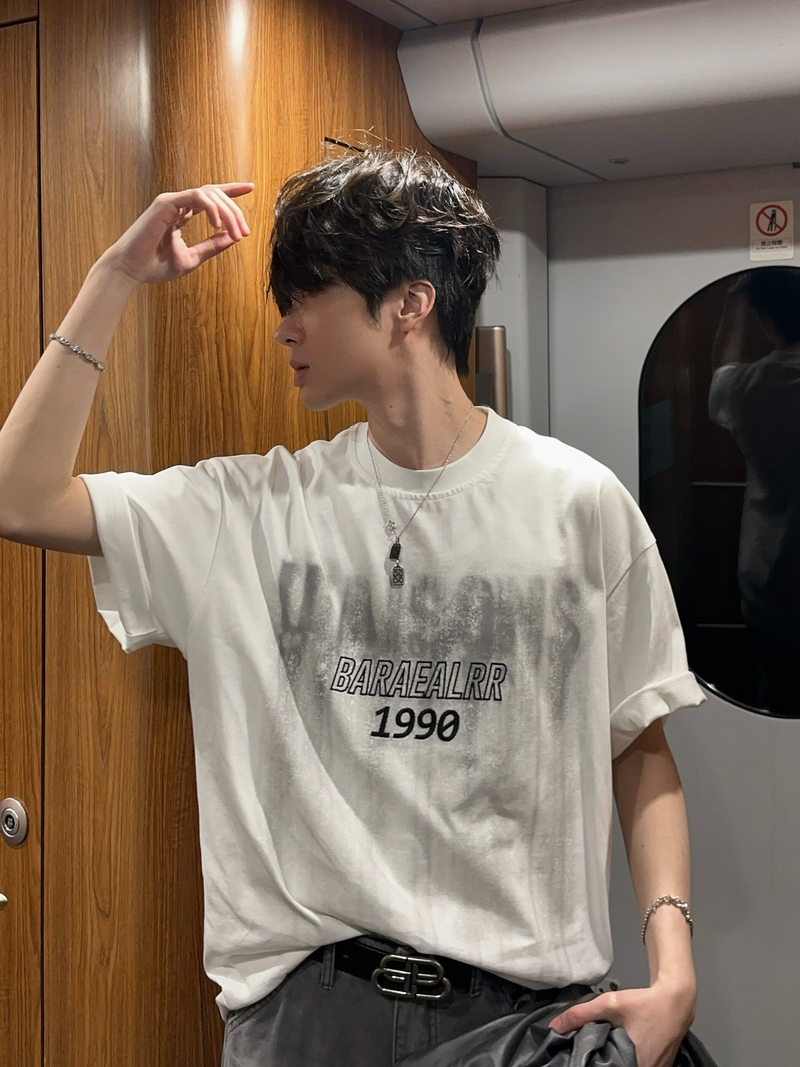 1990フェードロゴ 刺繍プリントTシャツ