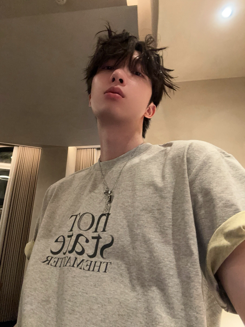 レトロ コントラストスリーブTシャツ