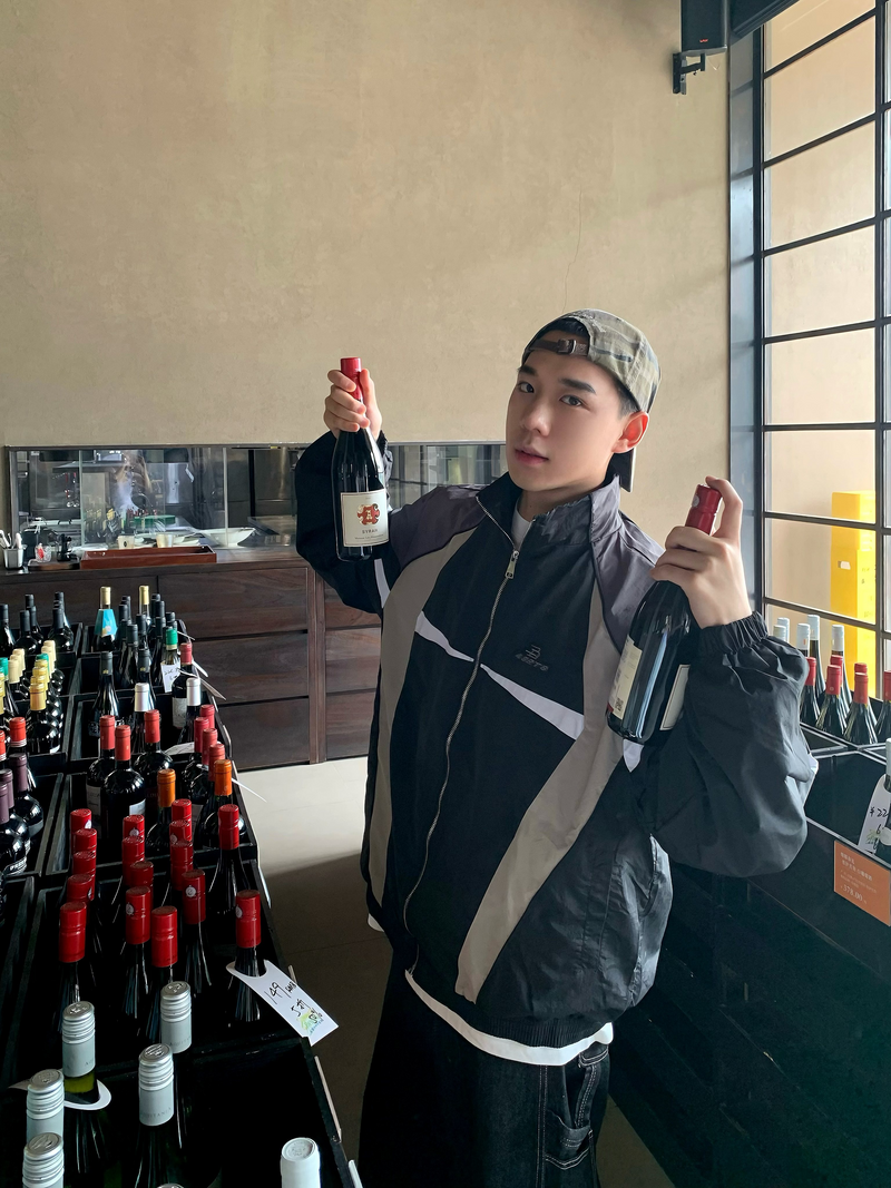 コントラスト ナイロントラックジャケット