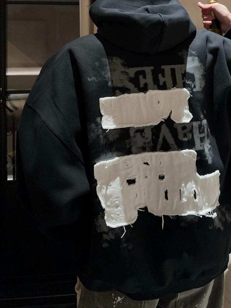 バックプリント 刺繍パッチ オーバーフーディー