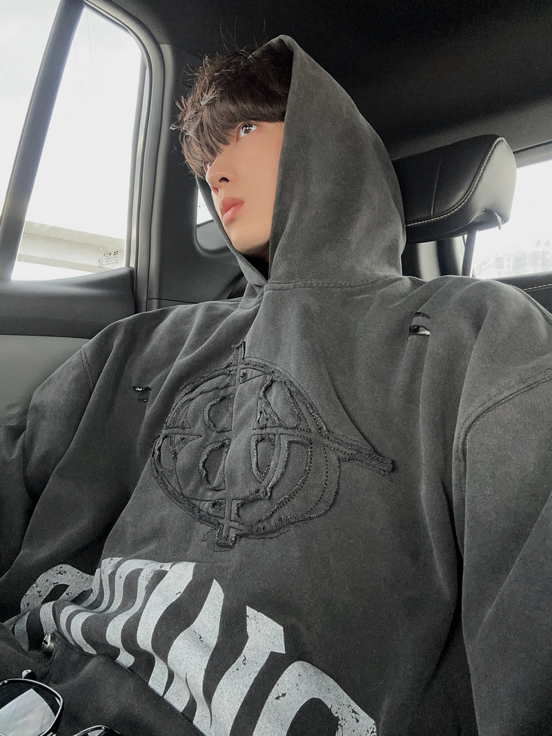 レトロ 刺繍パッチ ウォッシュプリントパーカー