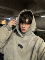 レトロ レタリングプリーツ刺繍パーカー