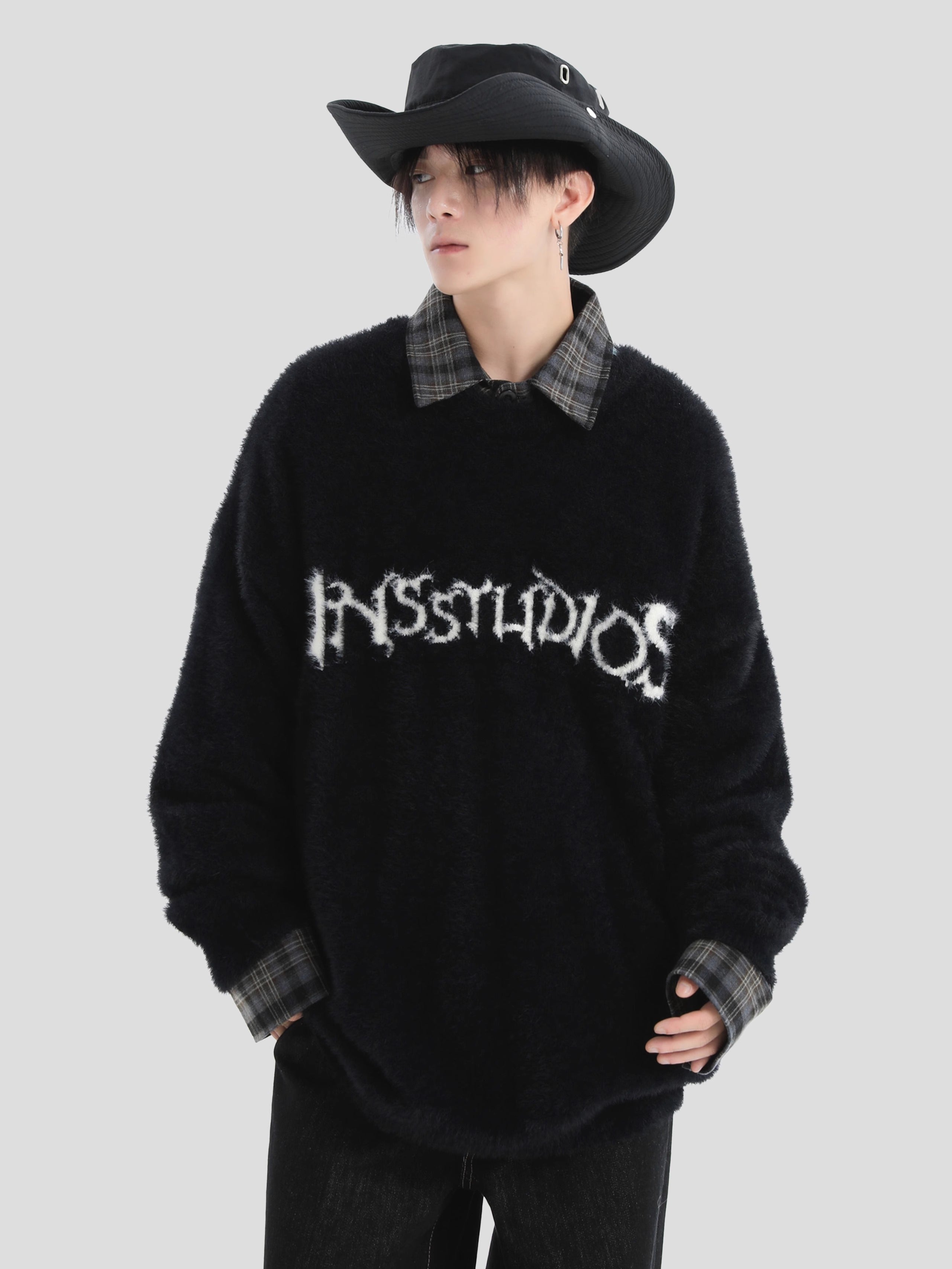 ブラック