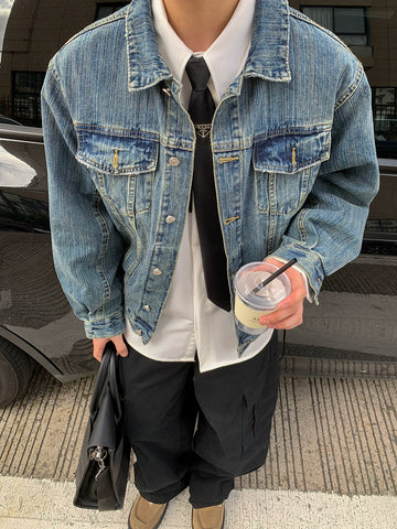 ブルー