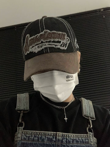 ブラック